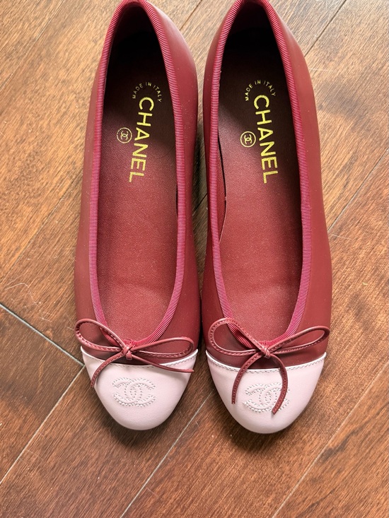 CHANEL Shoes - CHANEL Burgundy and Light Pink Cap-Toe Ballet Flats